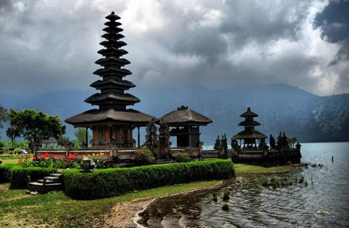 TIP! Oman Air - Indonésie - levné letenky Jakarta, zpět z Denpasar Bali 9.275,- kč