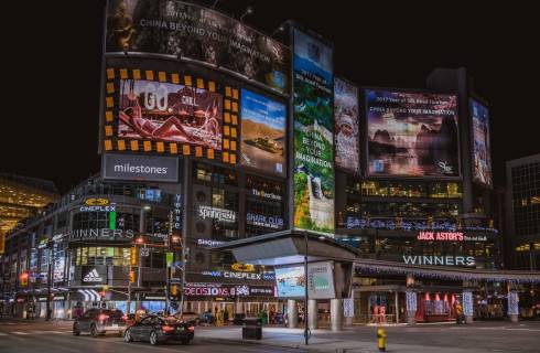 TIP! LOT Airlines - Kanada - levné letenky Toronto z Prahy (a zpět) 11.490,- Kč