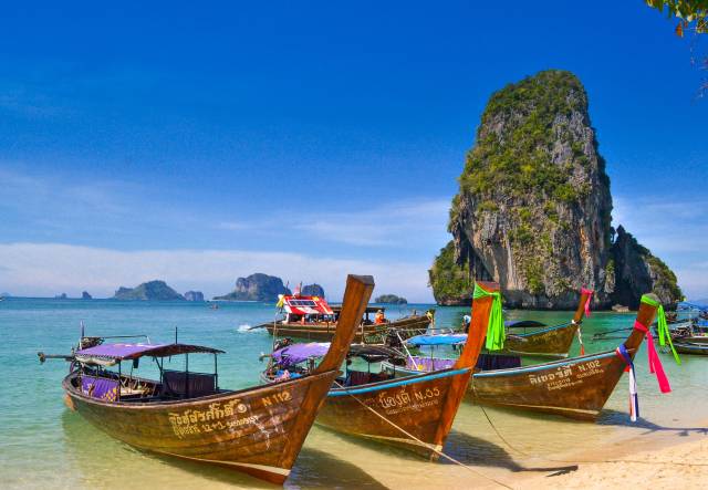 TIP! Singapore Airlines - Thajsko s 5* aerolinkou - levné letenky Phuket z Prahy (tam a zpět) 12.990,- Kč