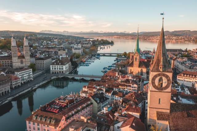 Doporučujeme! Swiss Airlines - Švýcarsko - levné letenky Cürych z Prahy (zpáteční) + 2 zavazadla 3.690,- Kč