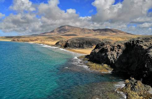 TIP! Ryanair - Španělsko - Kanáry pod tisíc korun - levné letenky Lanzarote z Vídně (zpáteční) od 840,- Kč