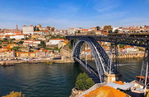 TIP! Portugalsko - 7 verzí levné letenky Porto z Norimberku, Berlína, Vídně, Krakova a Prahy (zpáteční) od 880,- Kč