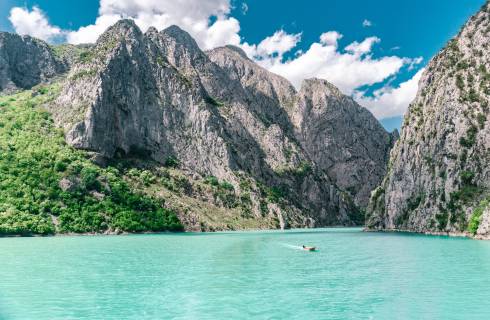 TIP! Austrian Airlines ✈ Albánie - akční letenky Tirana z Prahy ↔ 3.790 Kč
