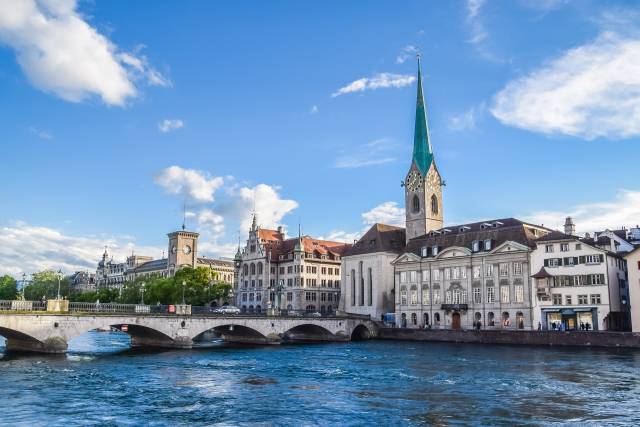 Nový spoj! Austrian Airlines ✈ Švýcarsko - akční letenky Curych z Vídně ↔ 4.290 Kč