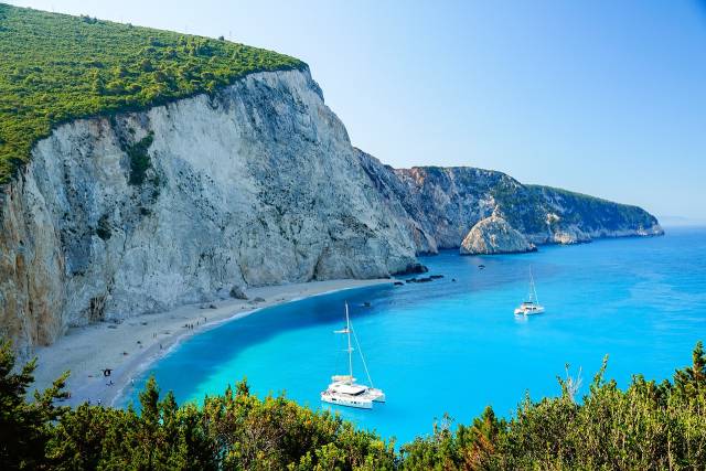 Doporučujeme! Řecko ✈ 3 tipy na levné letenky na ostrov Lefkada ↔ od 2.121 Kč