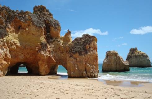 Swiss ✈ Portugalsko - Algarve - obousměrné akční letenky Faro z Prahy 3.590 Kč