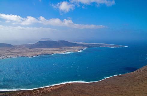 Španělsko ✈ Kanáry - 6 tipů na obousměrné levné letenky ostrov Lanzarote od 1.644 Kč