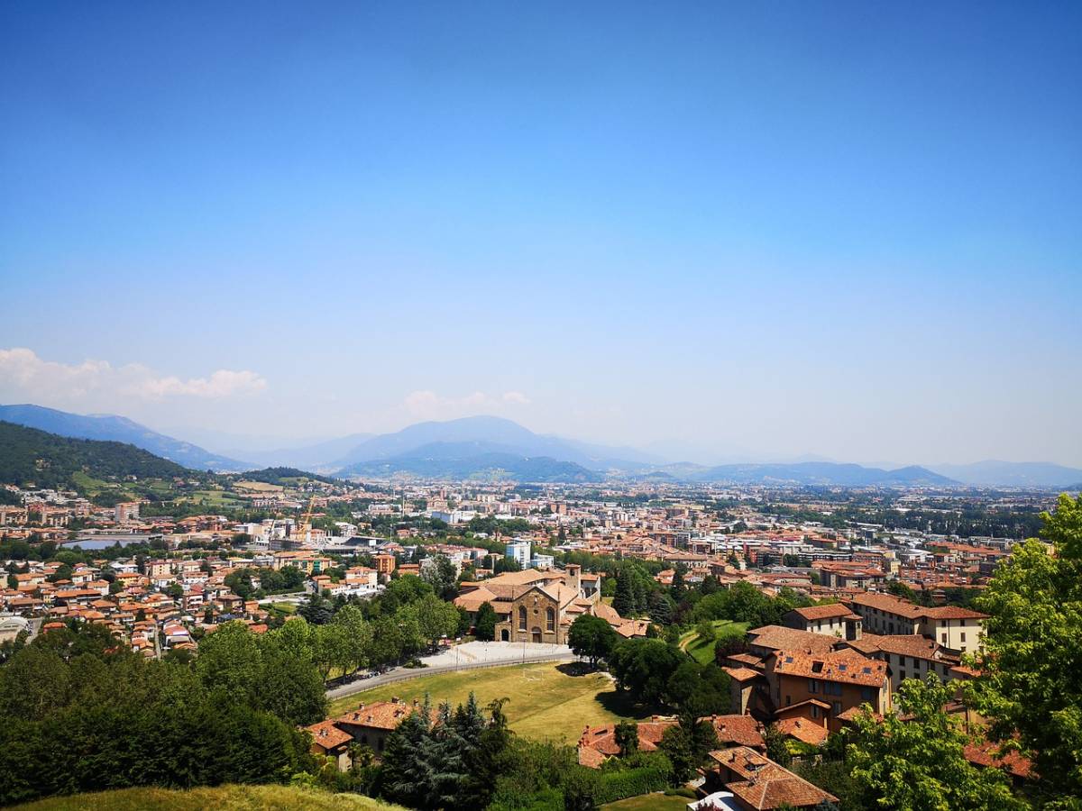 Itálie ✈ Lombardie - obousměrné levné letenky do Bergama z Brna a Prahy od 985 Kč