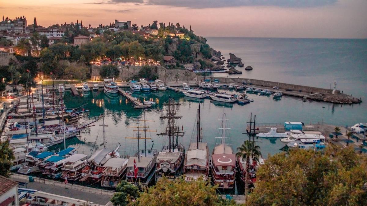 SunExpress ✈ Turecko - obousměrné akční letenky Antalya z Prahy 2.790 Kč